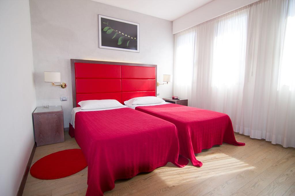 Hotel Alan Anzola dell'Emilia Zewnętrze zdjęcie